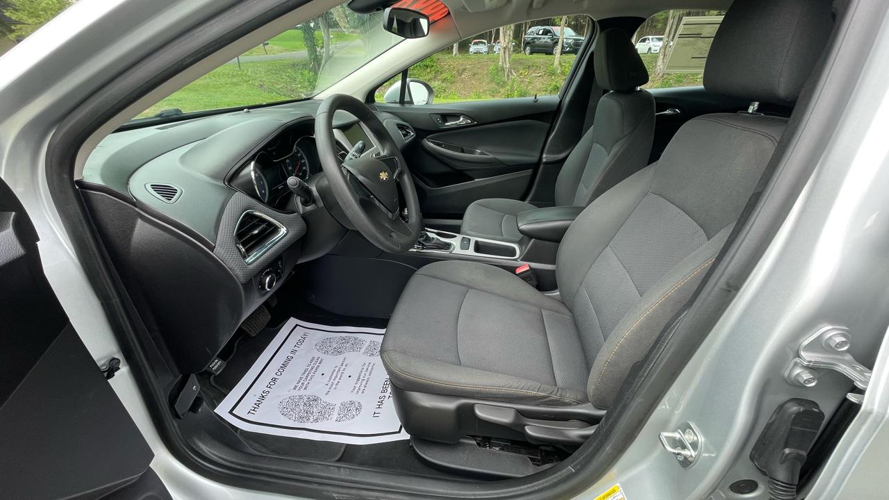 Chevrolet Cruze LS Auto 2017