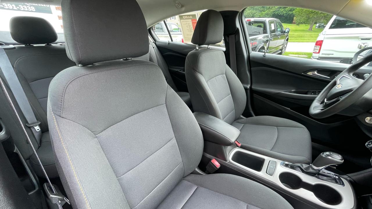 Chevrolet Cruze LS Auto 2017