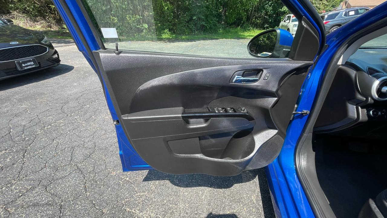 Chevrolet Sonic LT Auto Sedan 2019