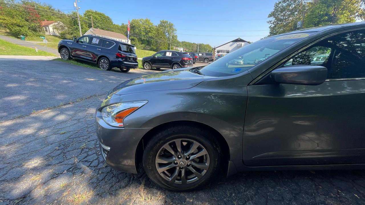 Nissan Altima 2.5 S 2015