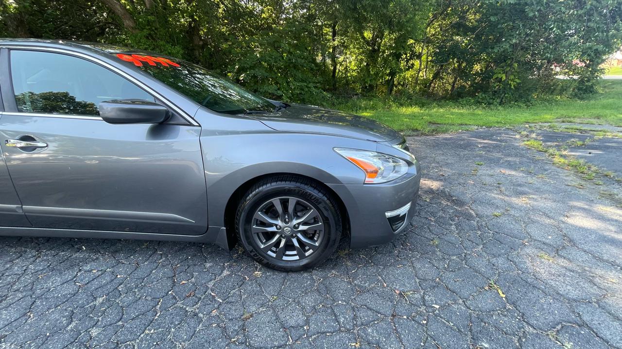 Nissan Altima 2.5 S 2015
