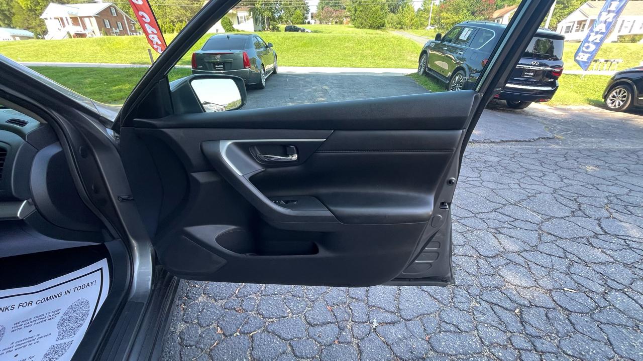 Nissan Altima 2.5 S 2015