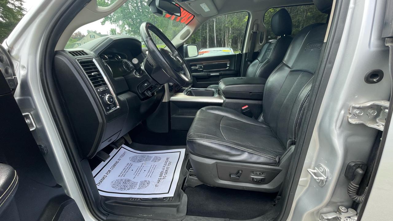 RAM 1500 Laramie Crew Cab SWB 4WD 2018