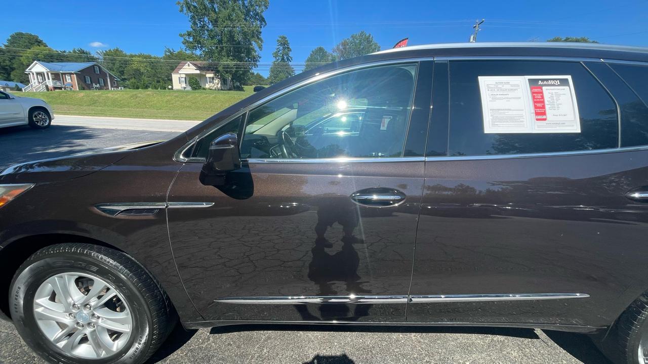 Buick Enclave Essence AWD 2018