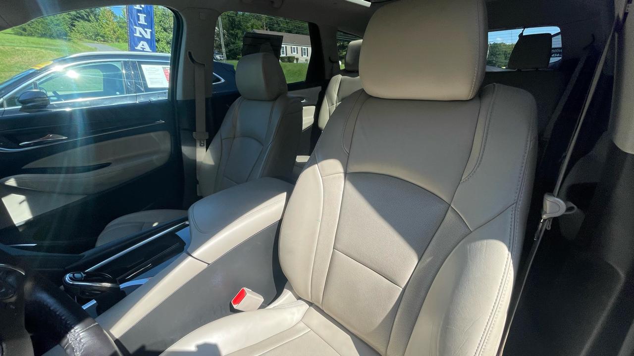Buick Enclave Essence AWD 2018