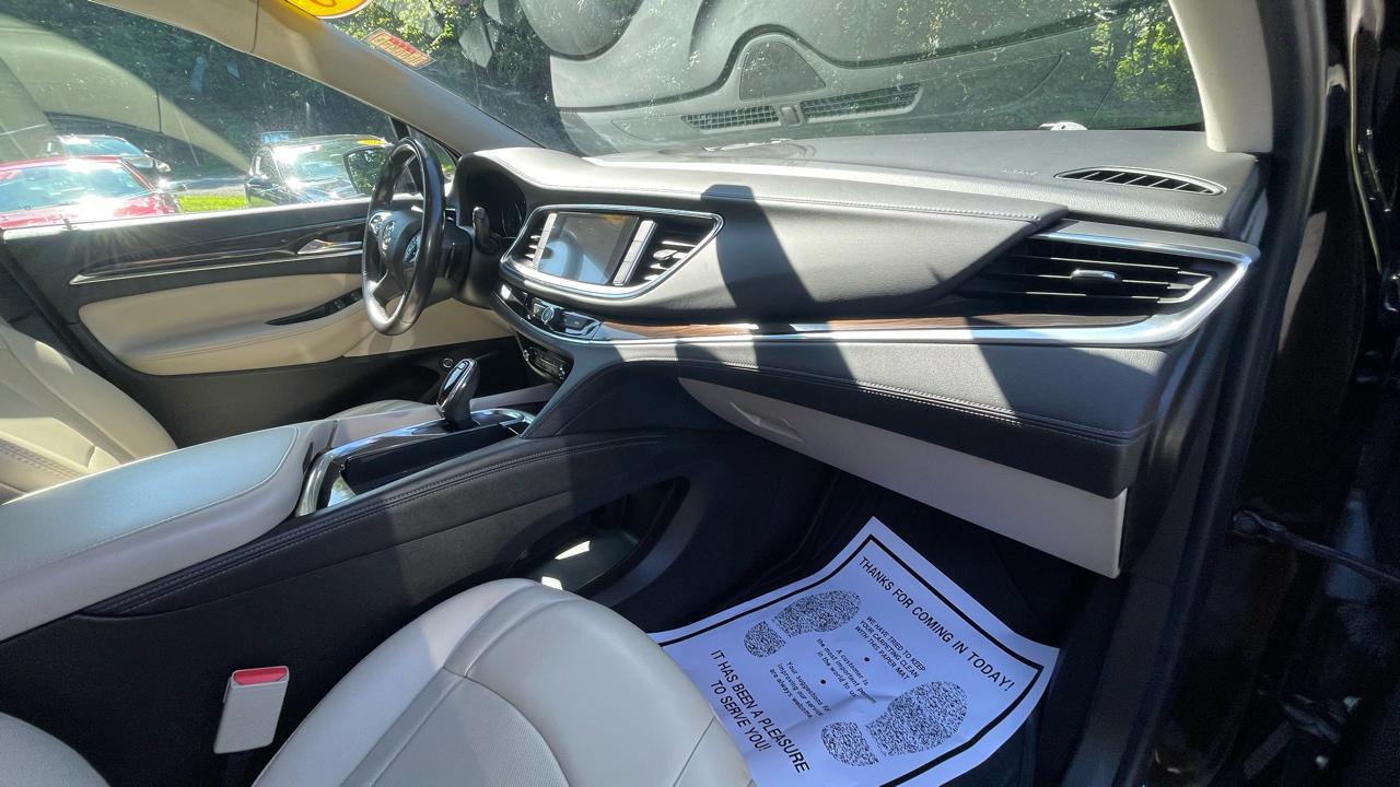 Buick Enclave Essence AWD 2018