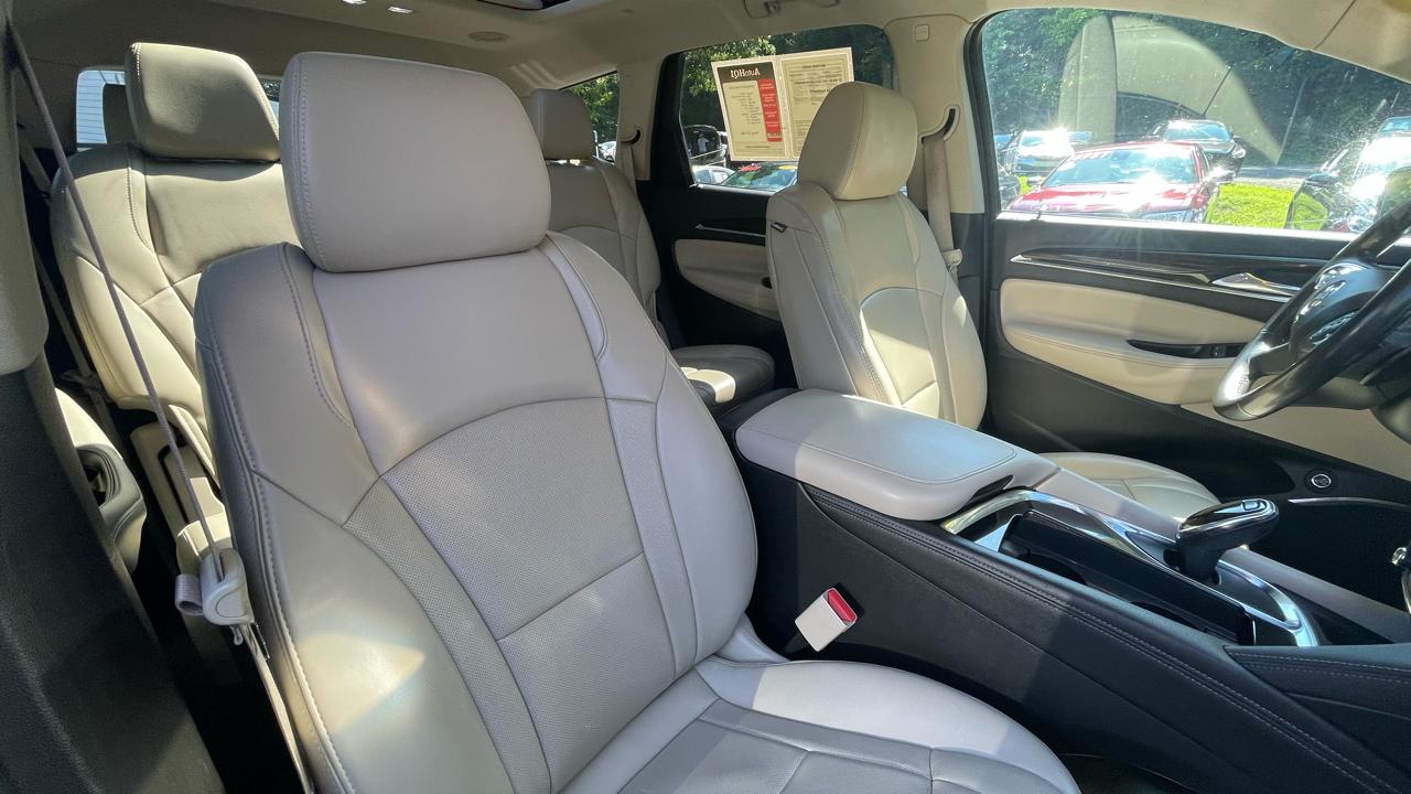 Buick Enclave Essence AWD 2018