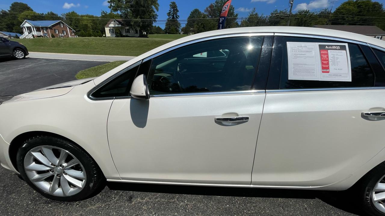 Buick Verano Base 2012
