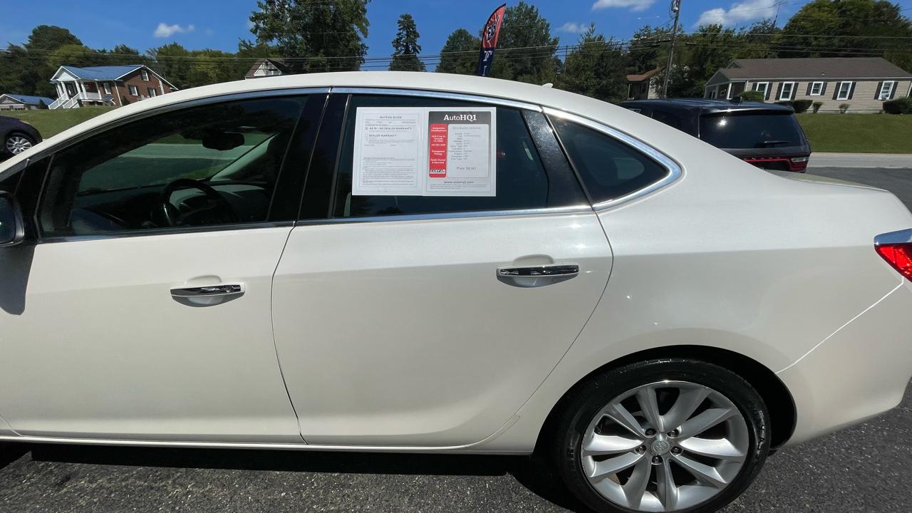 Buick Verano Base 2012