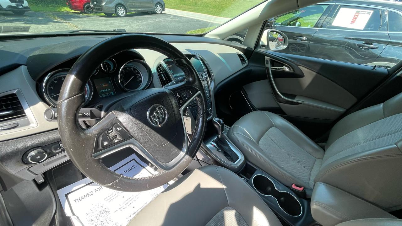 Buick Verano Base 2012