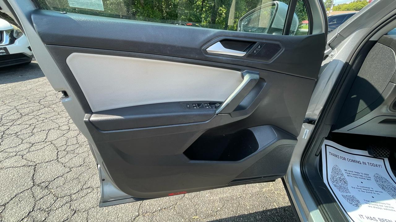 Volkswagen Tiguan SEL 4Motion AWD 2019