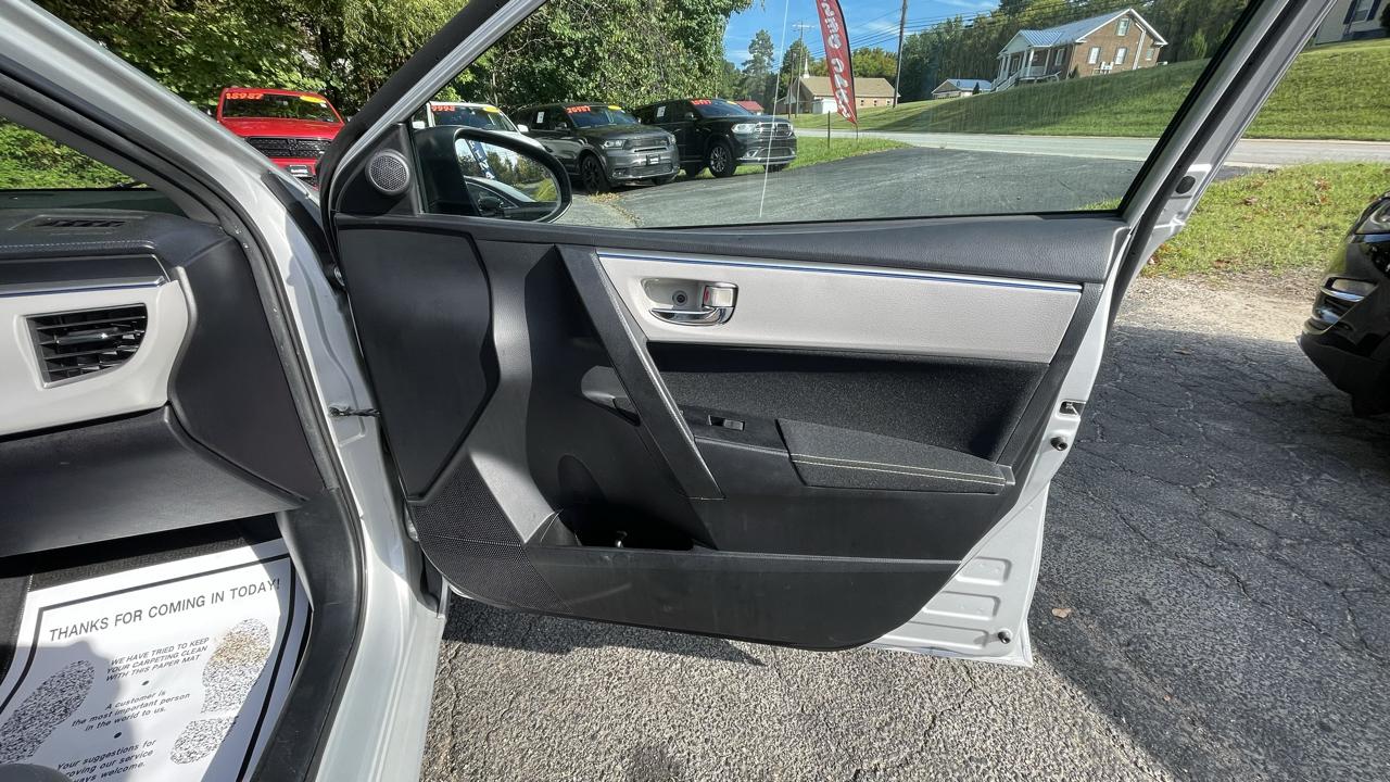 Toyota Corolla LE CVT 2014