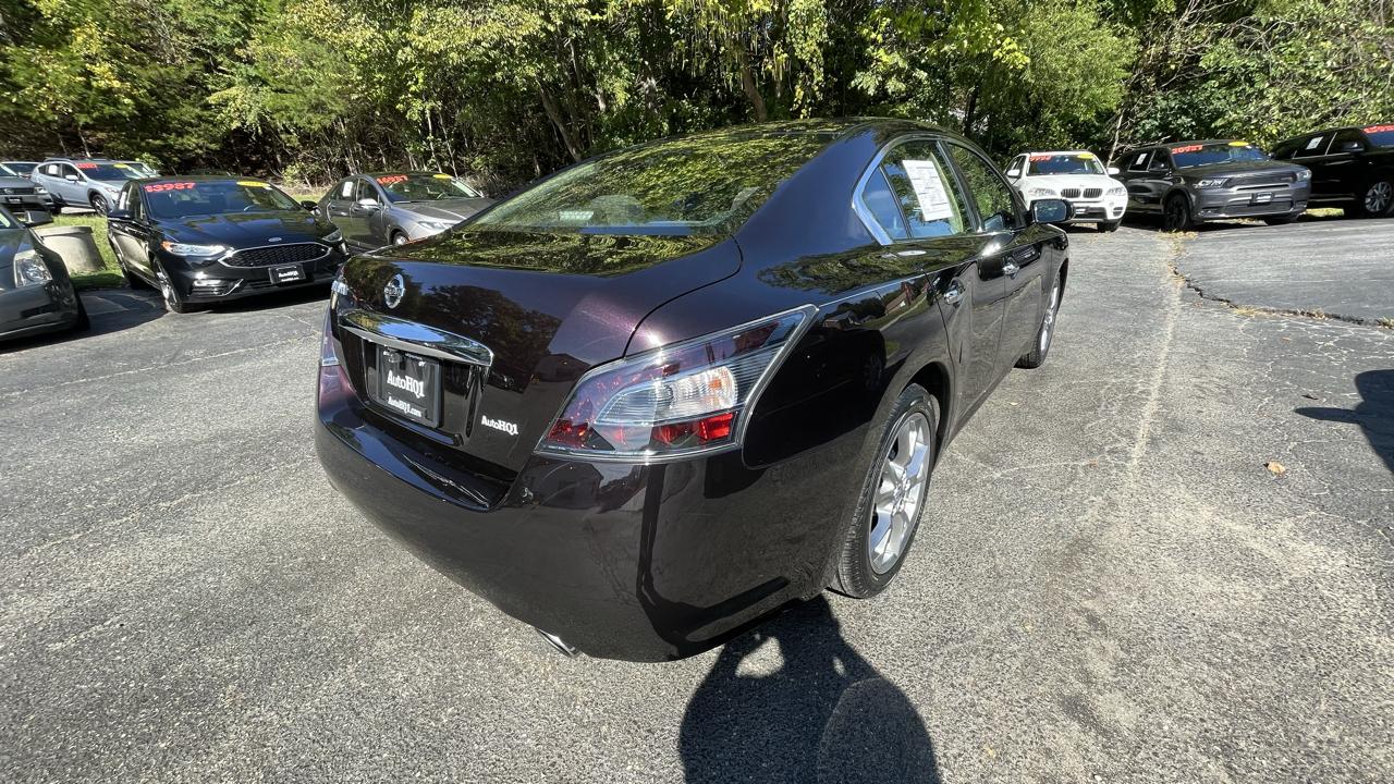 Nissan Maxima S 2012
