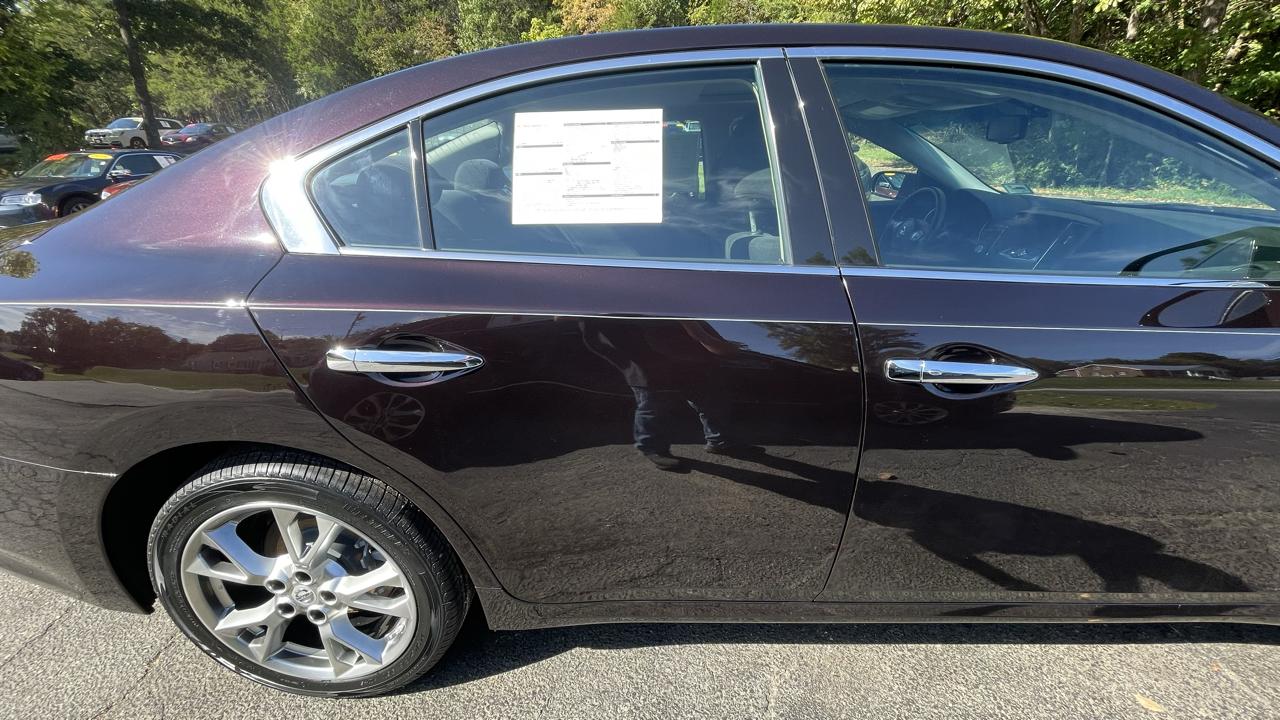 Nissan Maxima S 2012