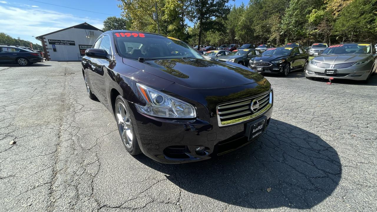 Nissan Maxima S 2012