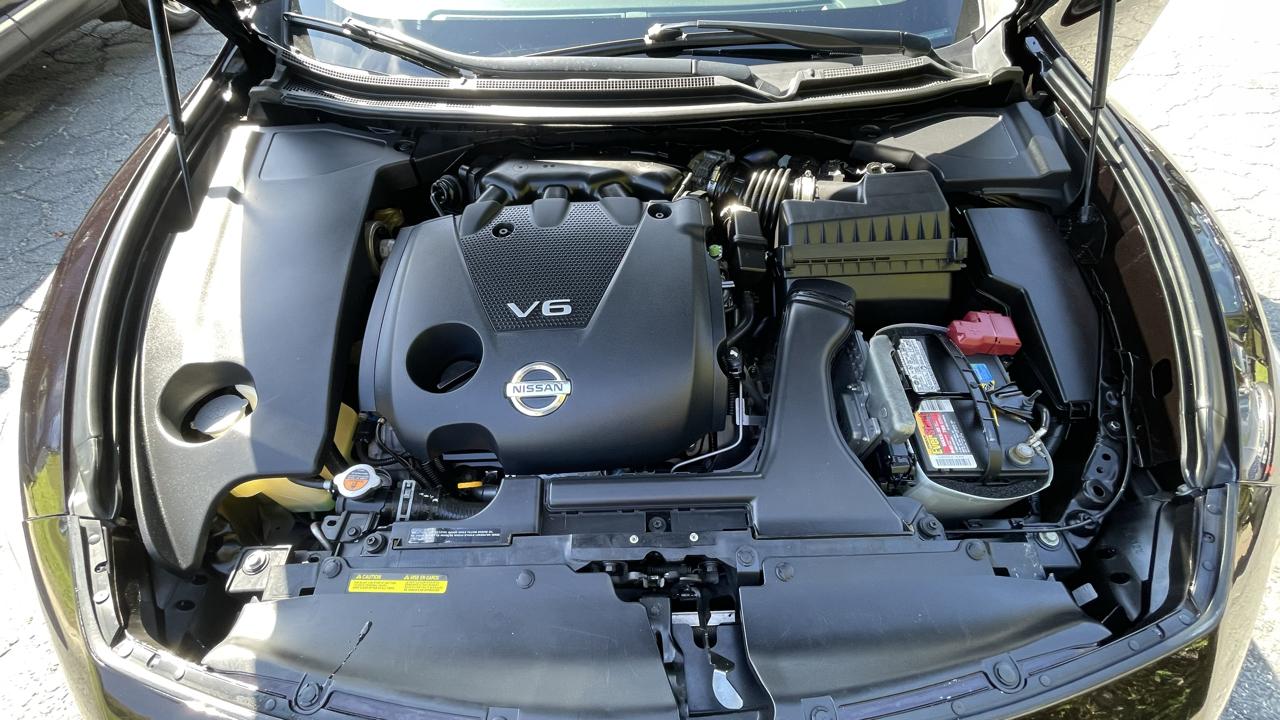 Nissan Maxima S 2012