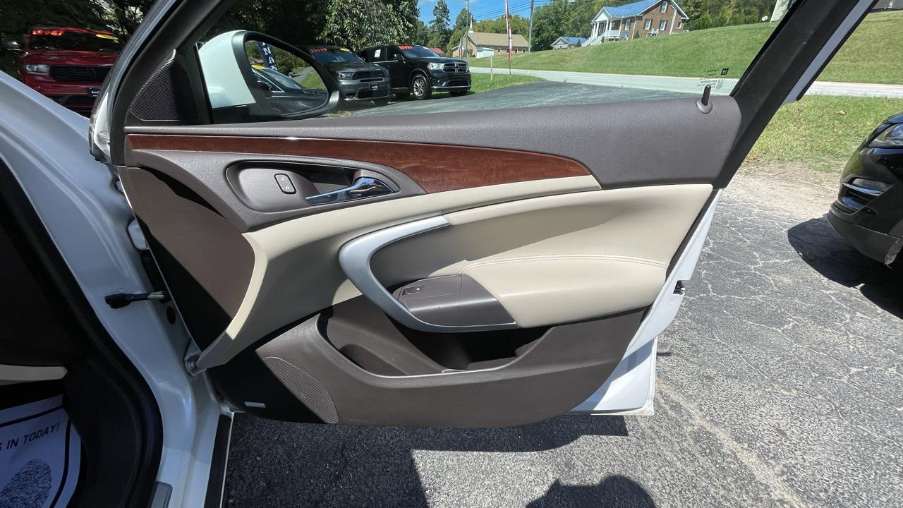Buick Regal Premium II AWD 2016
