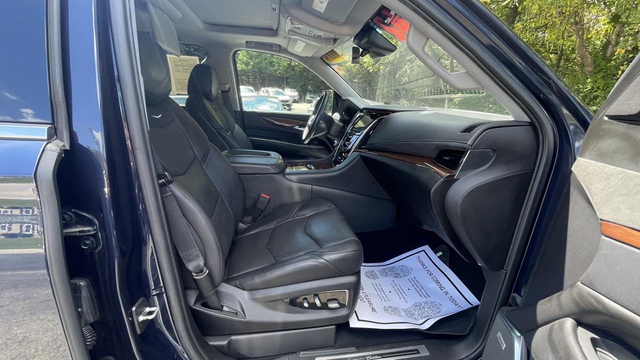 Cadillac Escalade ESV Luxury 4WD 2018