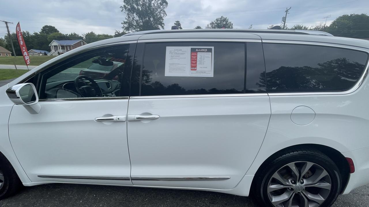 Chrysler Pacifica Limited 2020