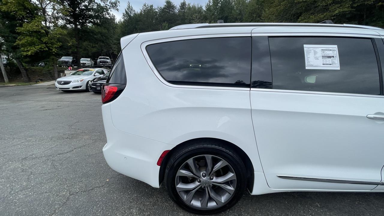 Chrysler Pacifica Limited 2020