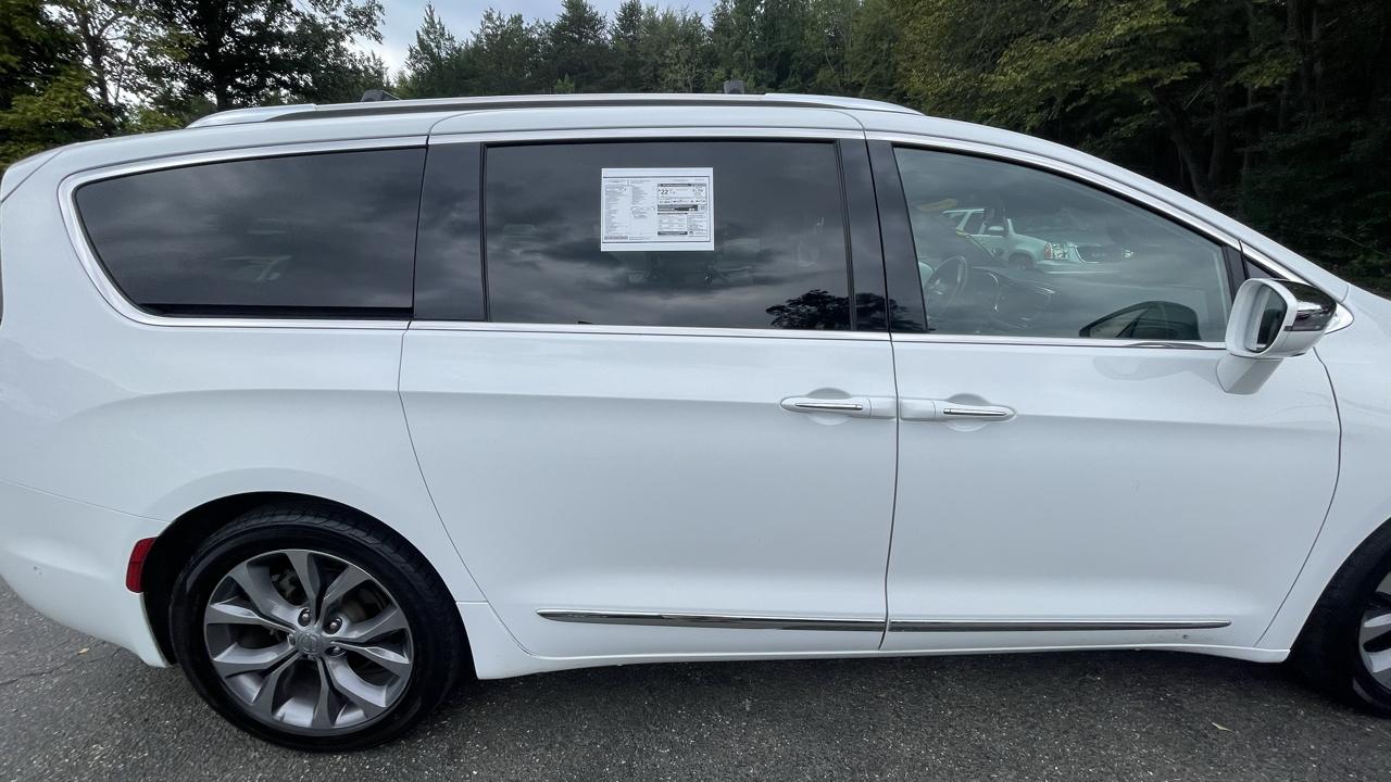 Chrysler Pacifica Limited 2020