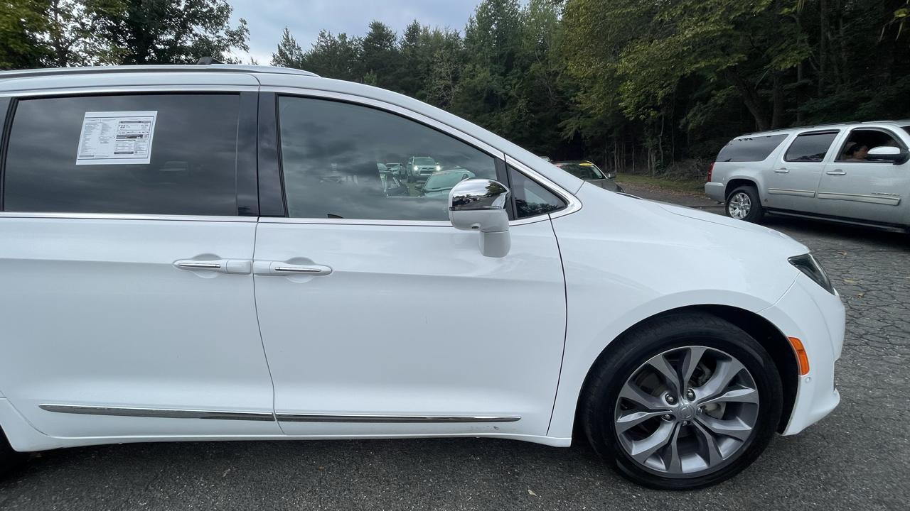 Chrysler Pacifica Limited 2020