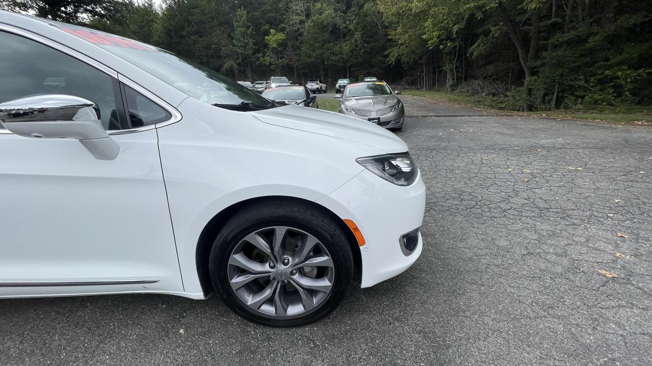 Chrysler Pacifica Limited 2020