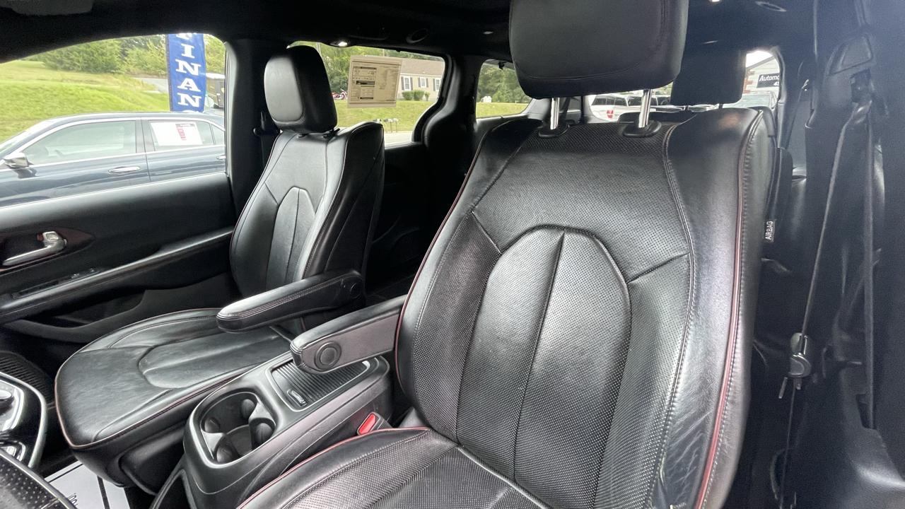 Chrysler Pacifica Limited 2020