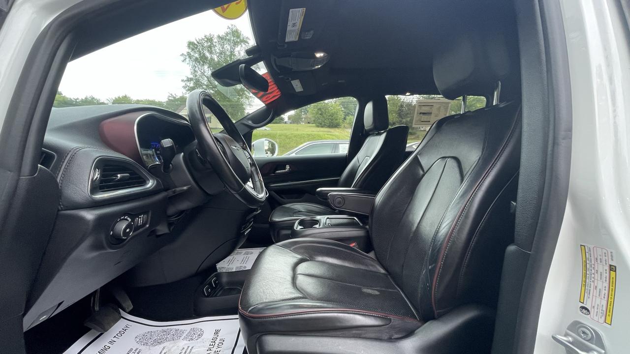 Chrysler Pacifica Limited 2020
