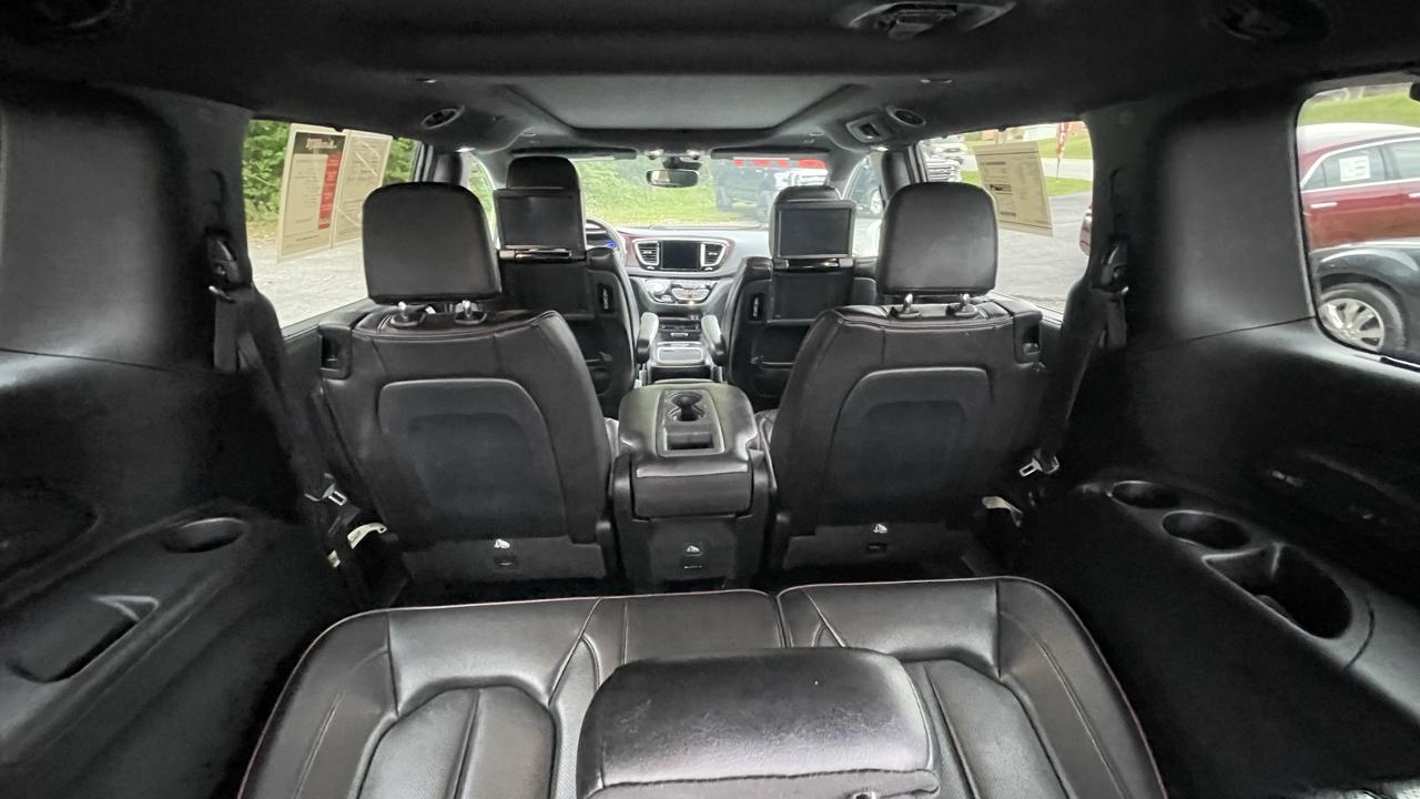 Chrysler Pacifica Limited 2020