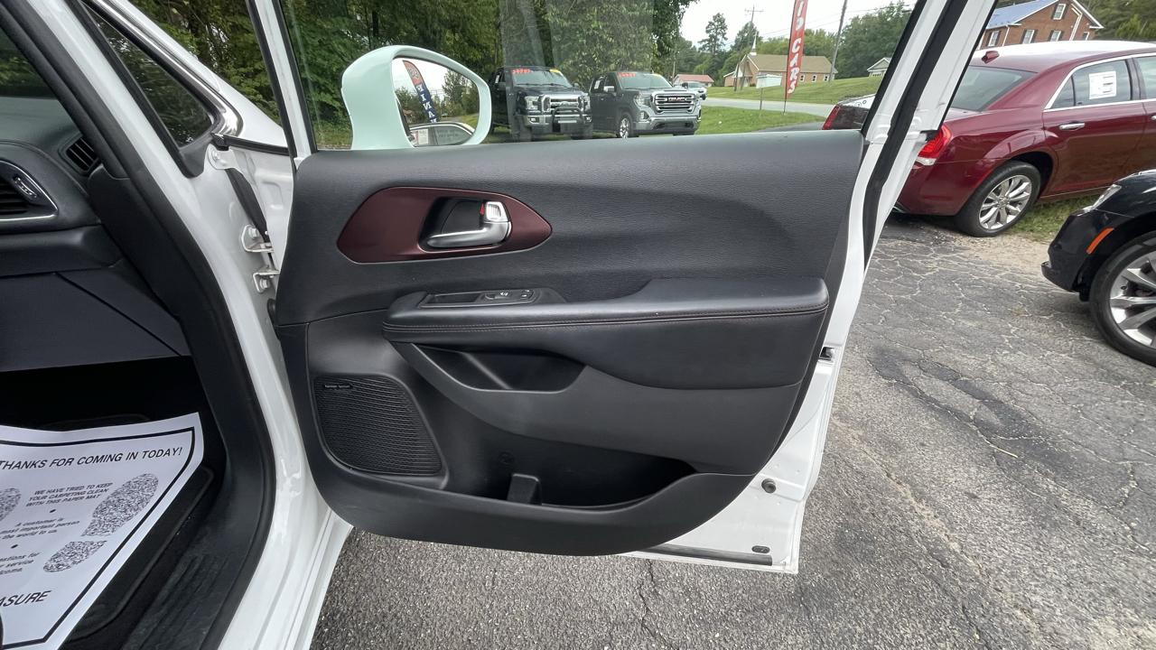 Chrysler Pacifica Limited 2020