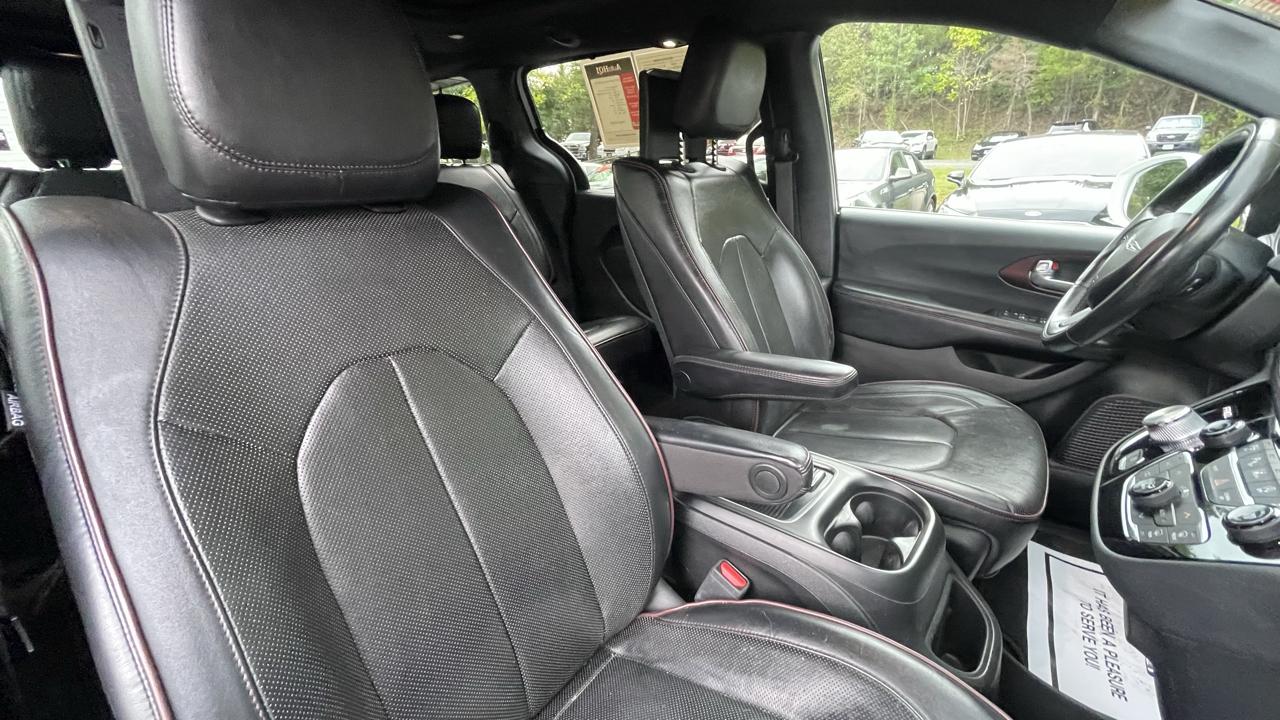 Chrysler Pacifica Limited 2020
