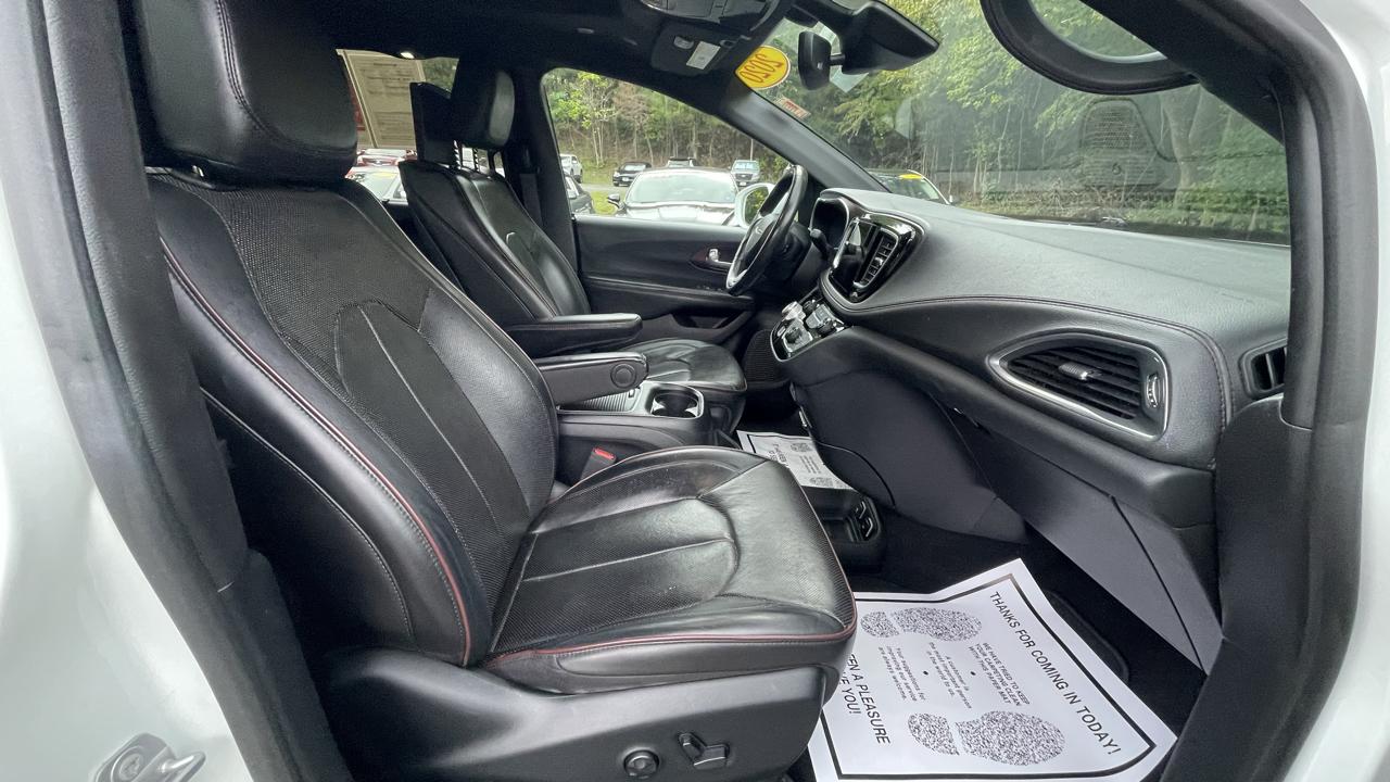 Chrysler Pacifica Limited 2020