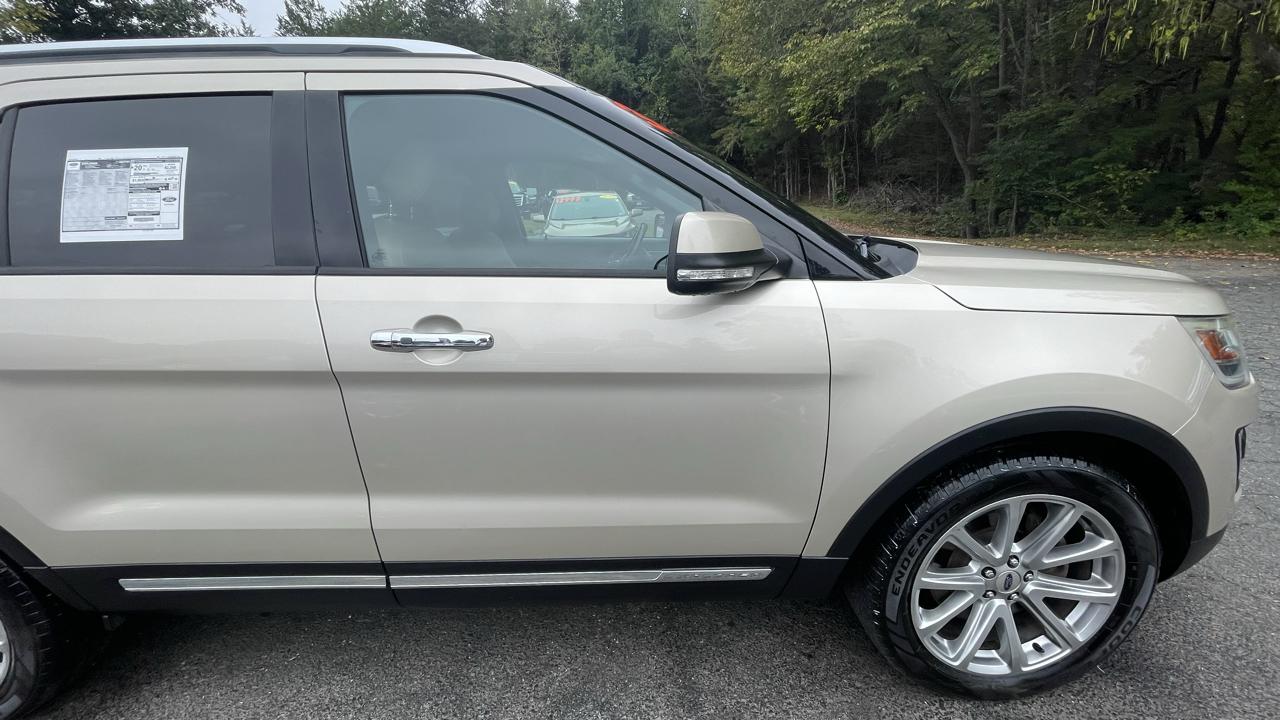 Ford Explorer Limited FWD 2017