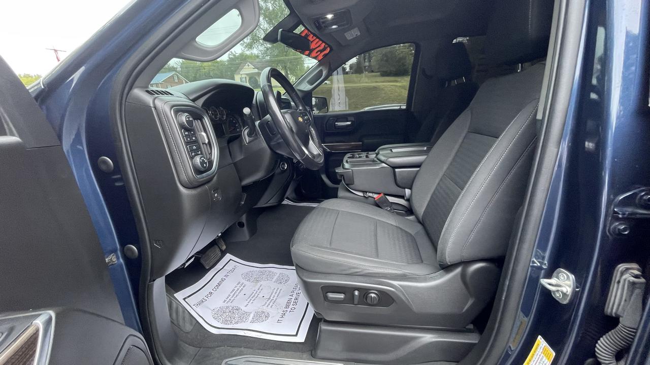 Chevrolet Silverado 1500 LT Crew Cab 4WD 2021