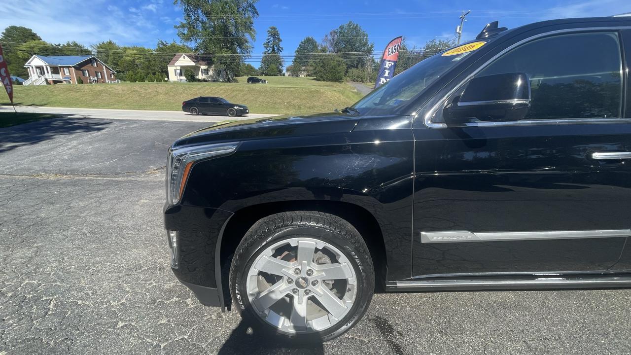 Cadillac Escalade ESV Premium 4WD 2016
