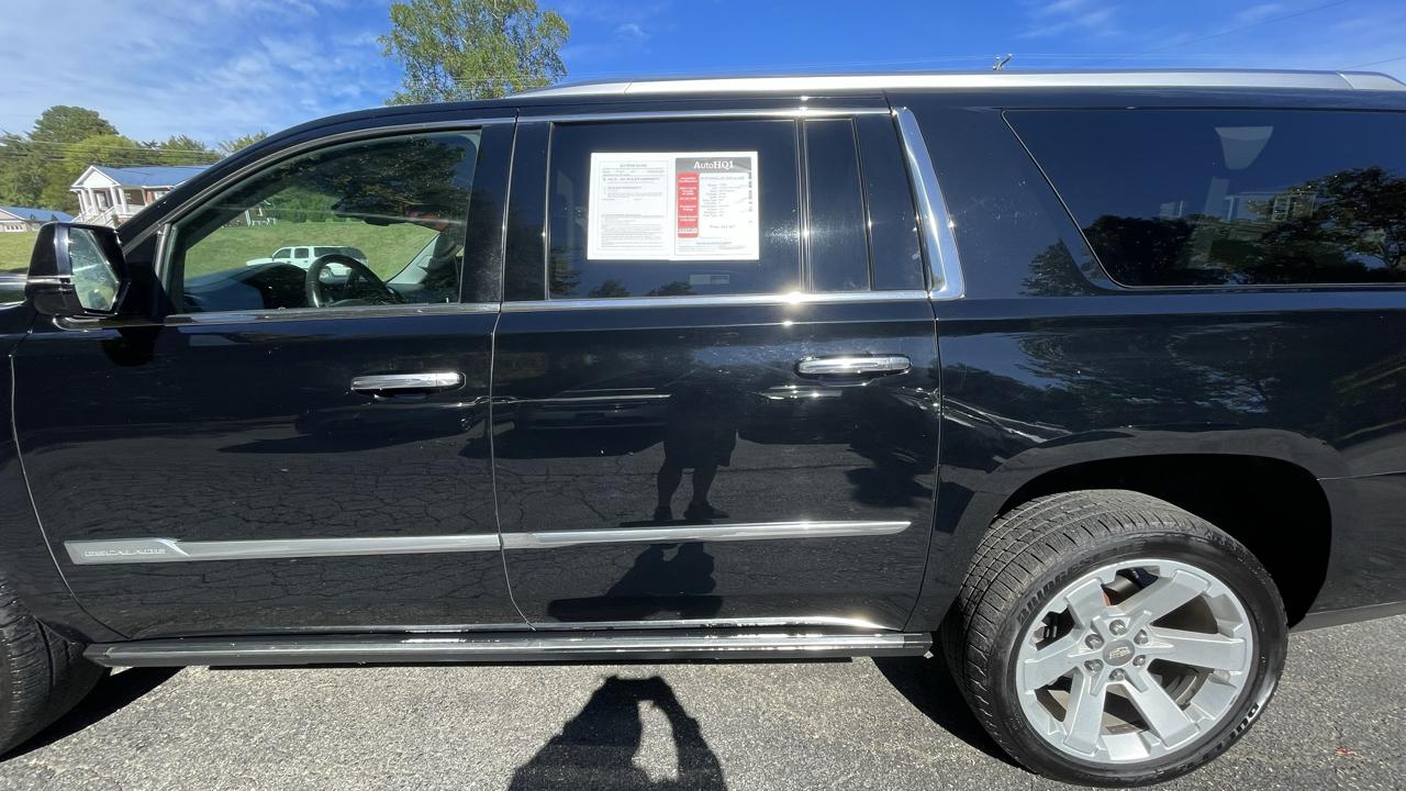 Cadillac Escalade ESV Premium 4WD 2016