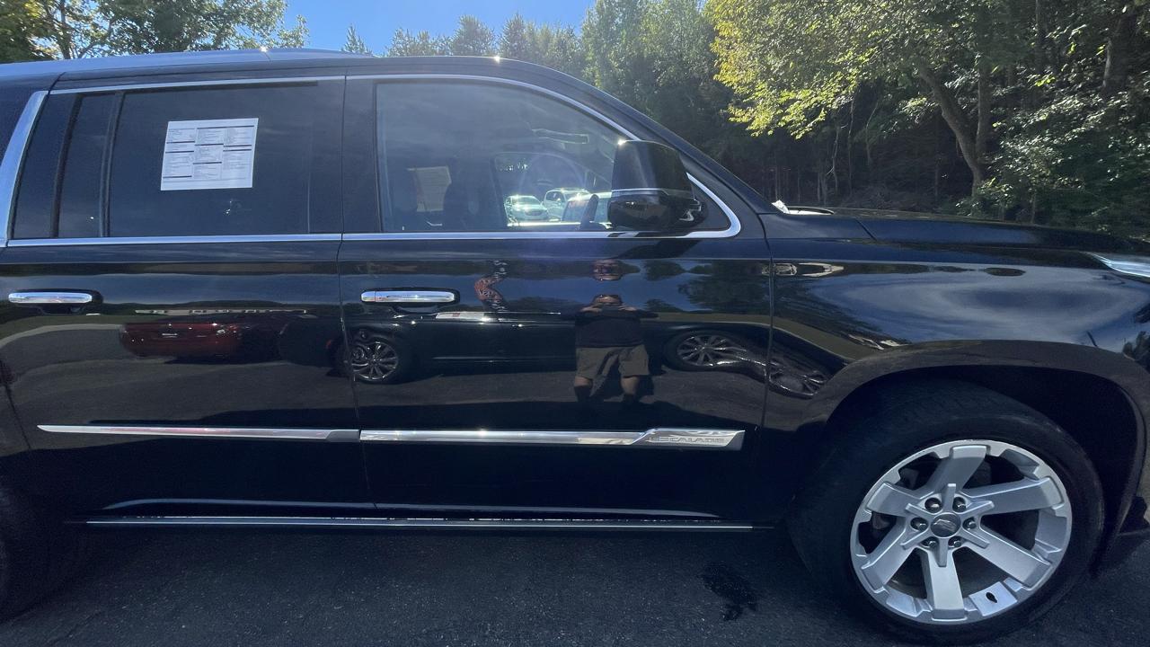 Cadillac Escalade ESV Premium 4WD 2016