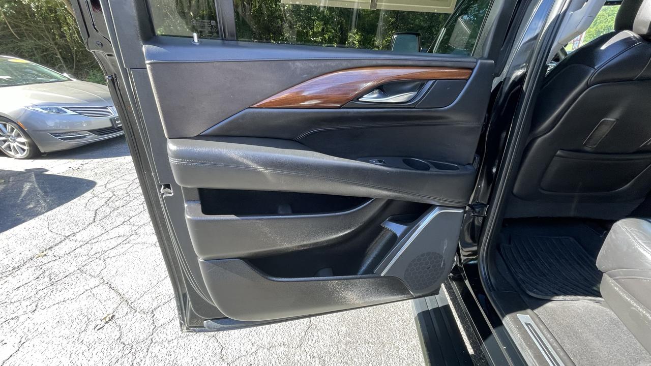 Cadillac Escalade ESV Premium 4WD 2016