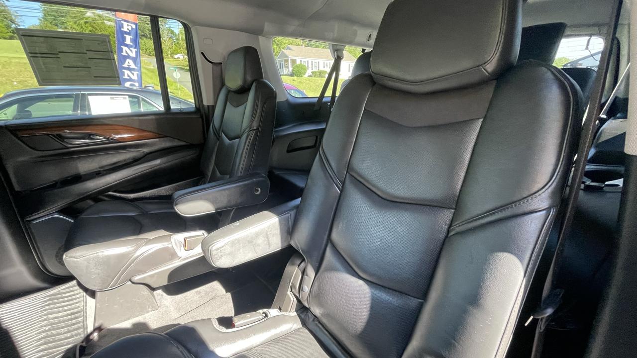 Cadillac Escalade ESV Premium 4WD 2016