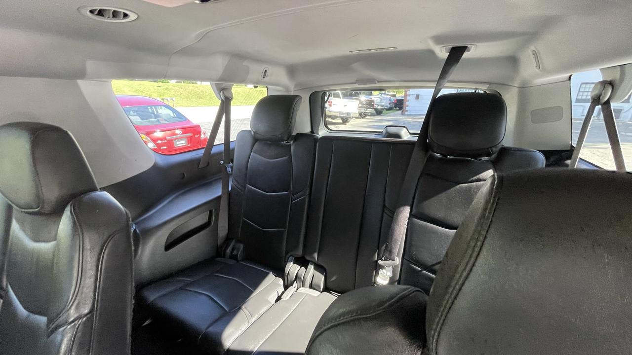 Cadillac Escalade ESV Premium 4WD 2016