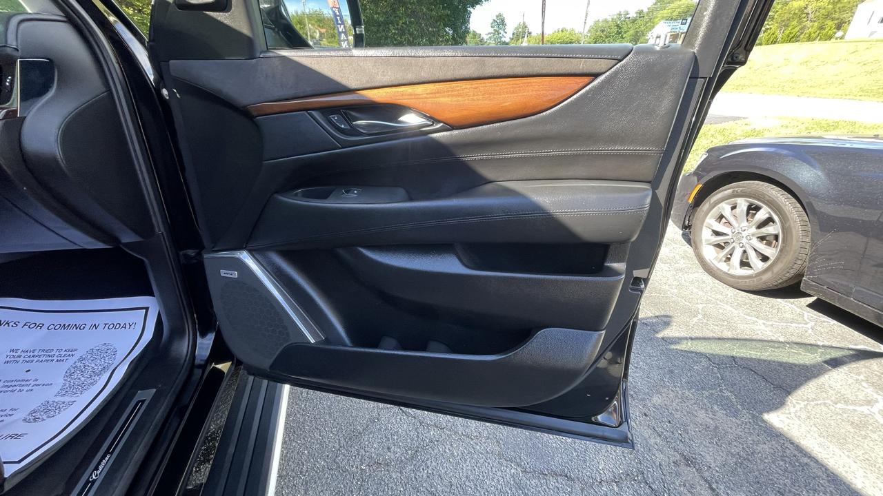 Cadillac Escalade ESV Premium 4WD 2016