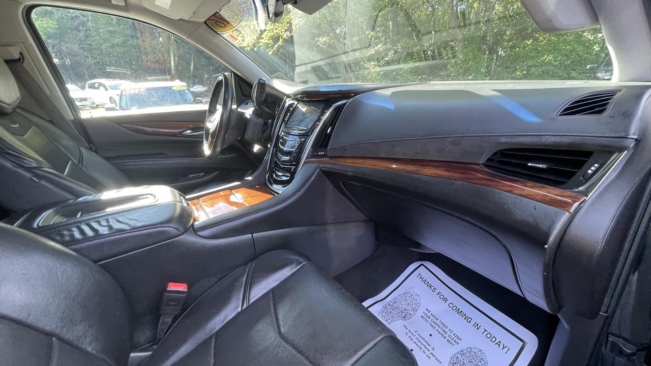 Cadillac Escalade ESV Premium 4WD 2016