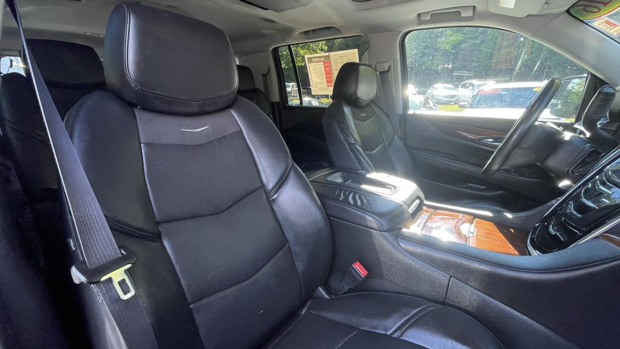 Cadillac Escalade ESV Premium 4WD 2016