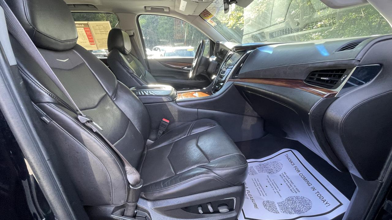 Cadillac Escalade ESV Premium 4WD 2016