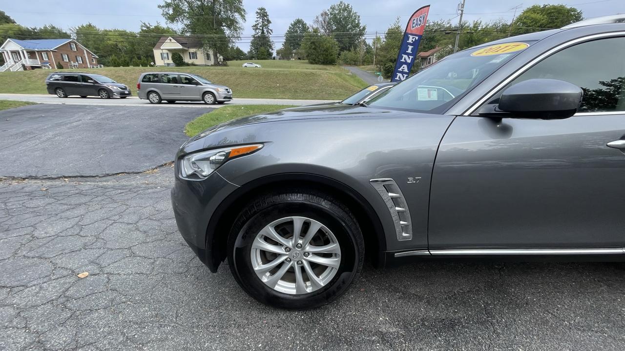 Infiniti QX70 Base AWD 2017
