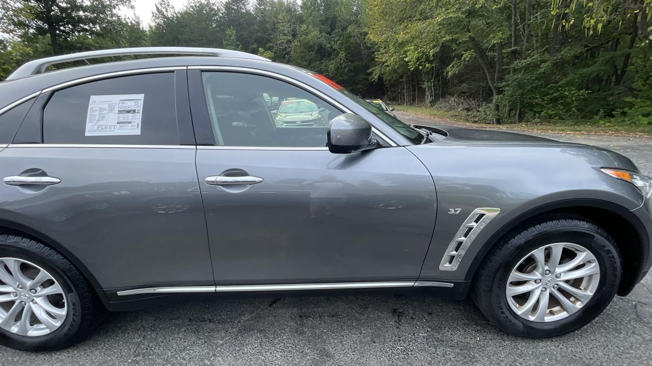 Infiniti QX70 Base AWD 2017
