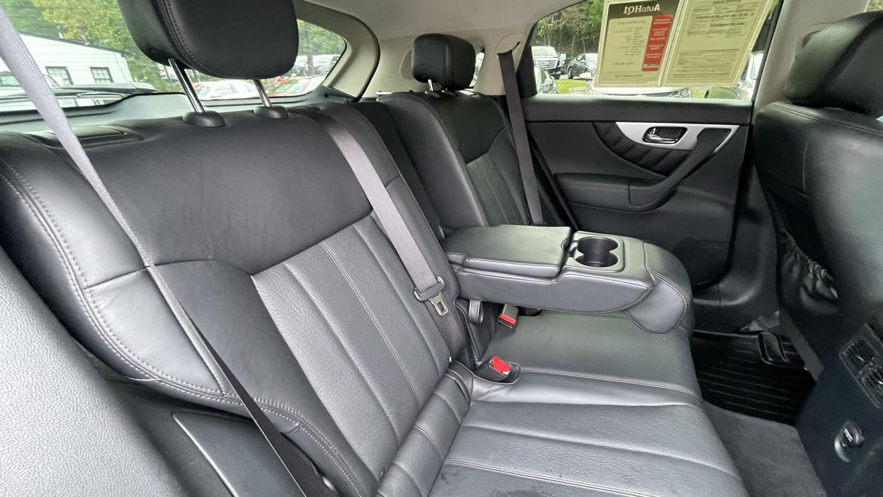 Infiniti QX70 Base AWD 2017