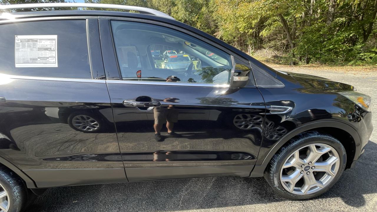 Ford Escape Titanium 4WD 2019