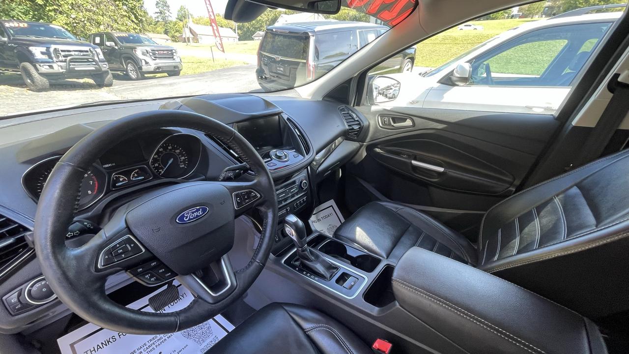 Ford Escape Titanium 4WD 2019